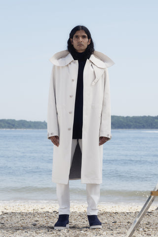 Resort 22 Look 16