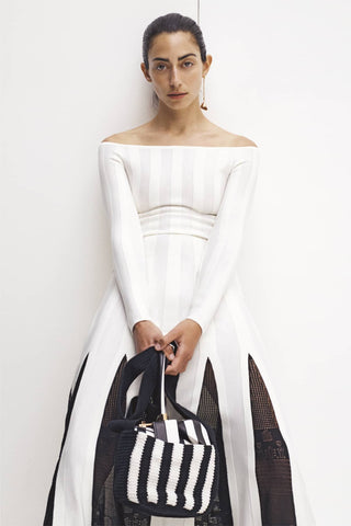 Look 16